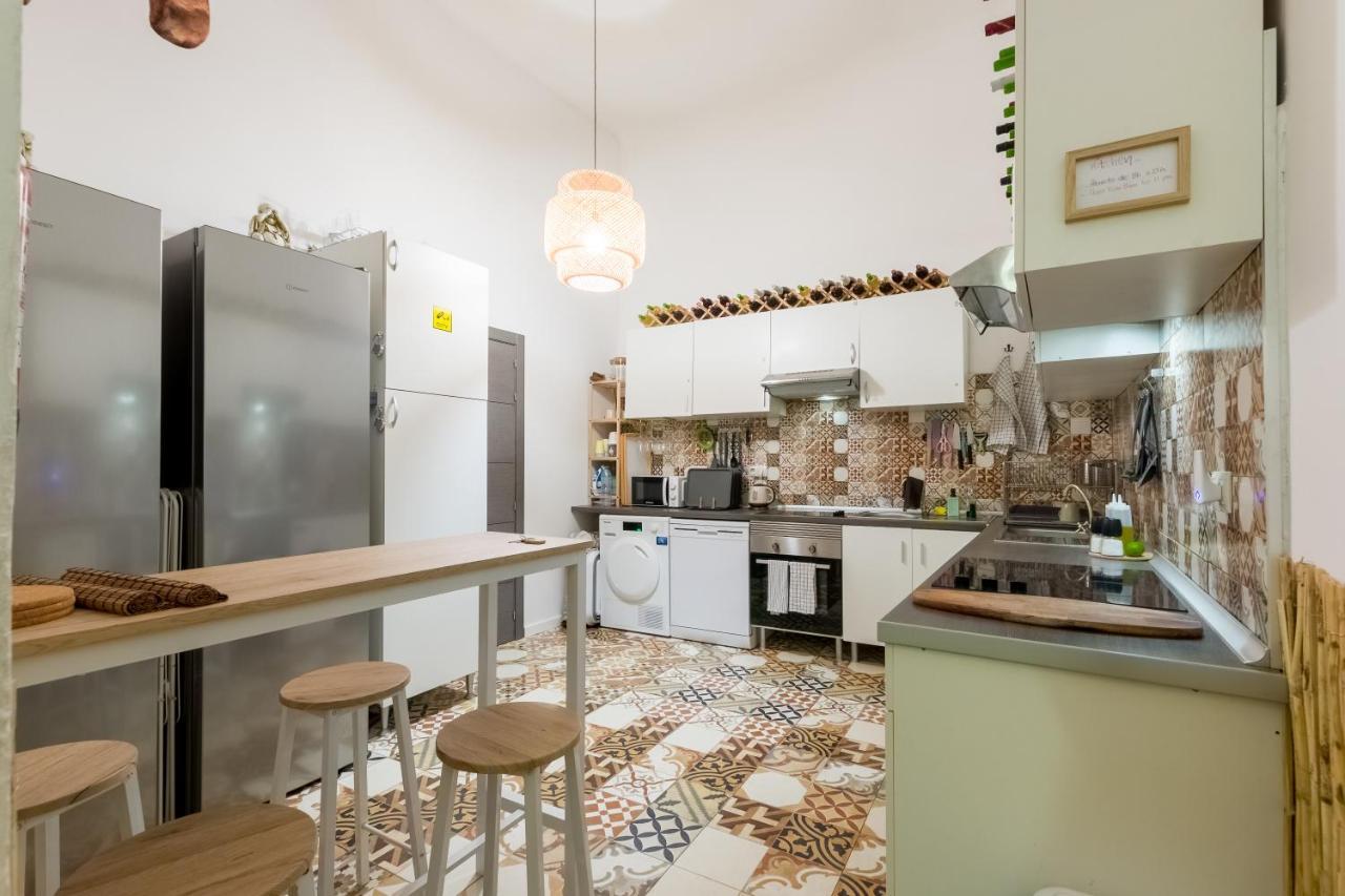 Social - Coliving & Coworking - Madrid Hostel Bagian luar foto