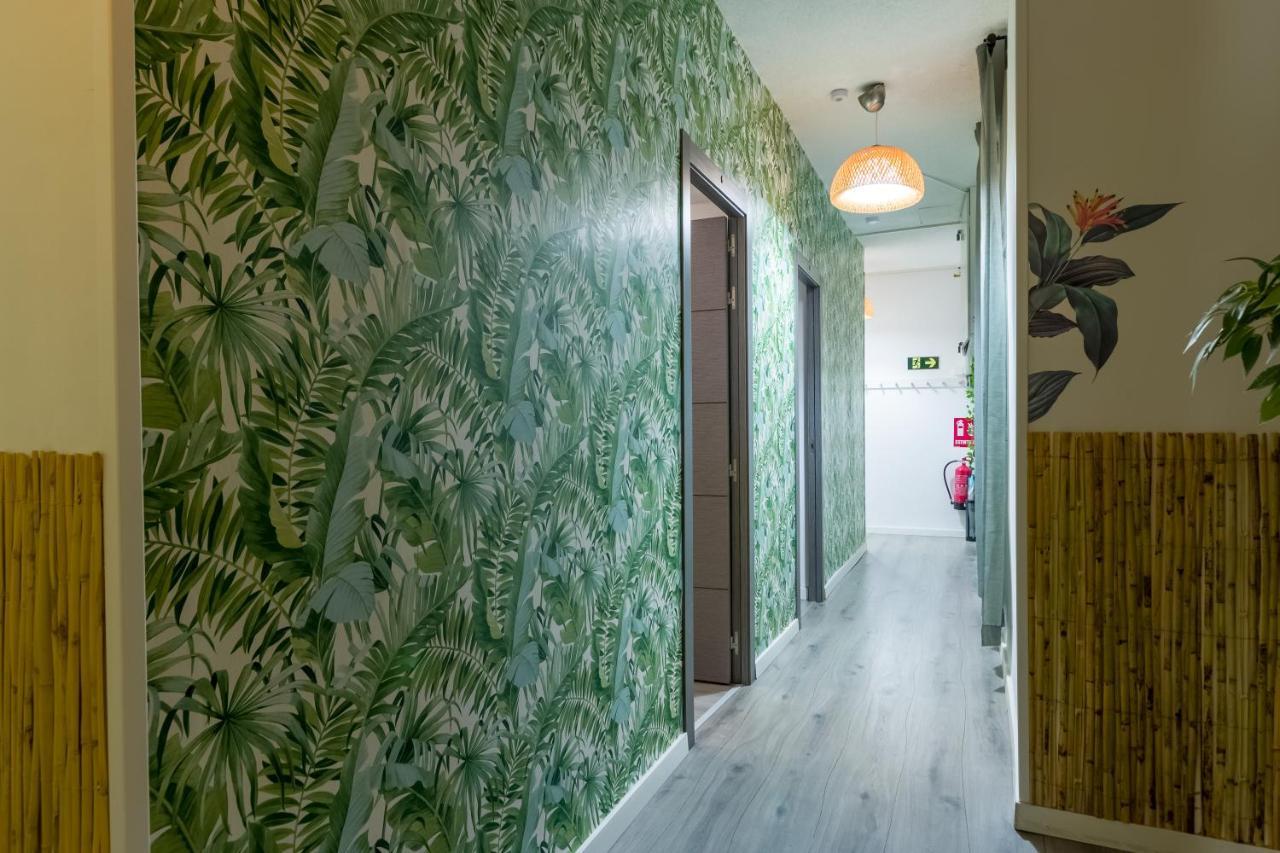 Social - Coliving & Coworking - Madrid Hostel Bagian luar foto