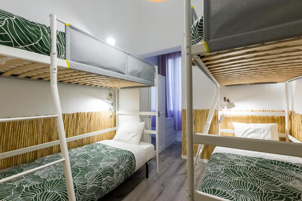 Social - Coliving & Coworking - Madrid Hostel Bagian luar foto