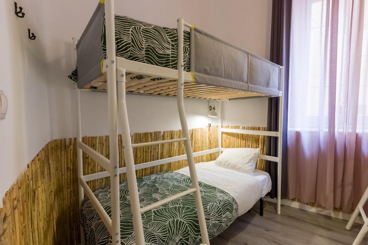 Social - Coliving & Coworking - Madrid Hostel Bagian luar foto