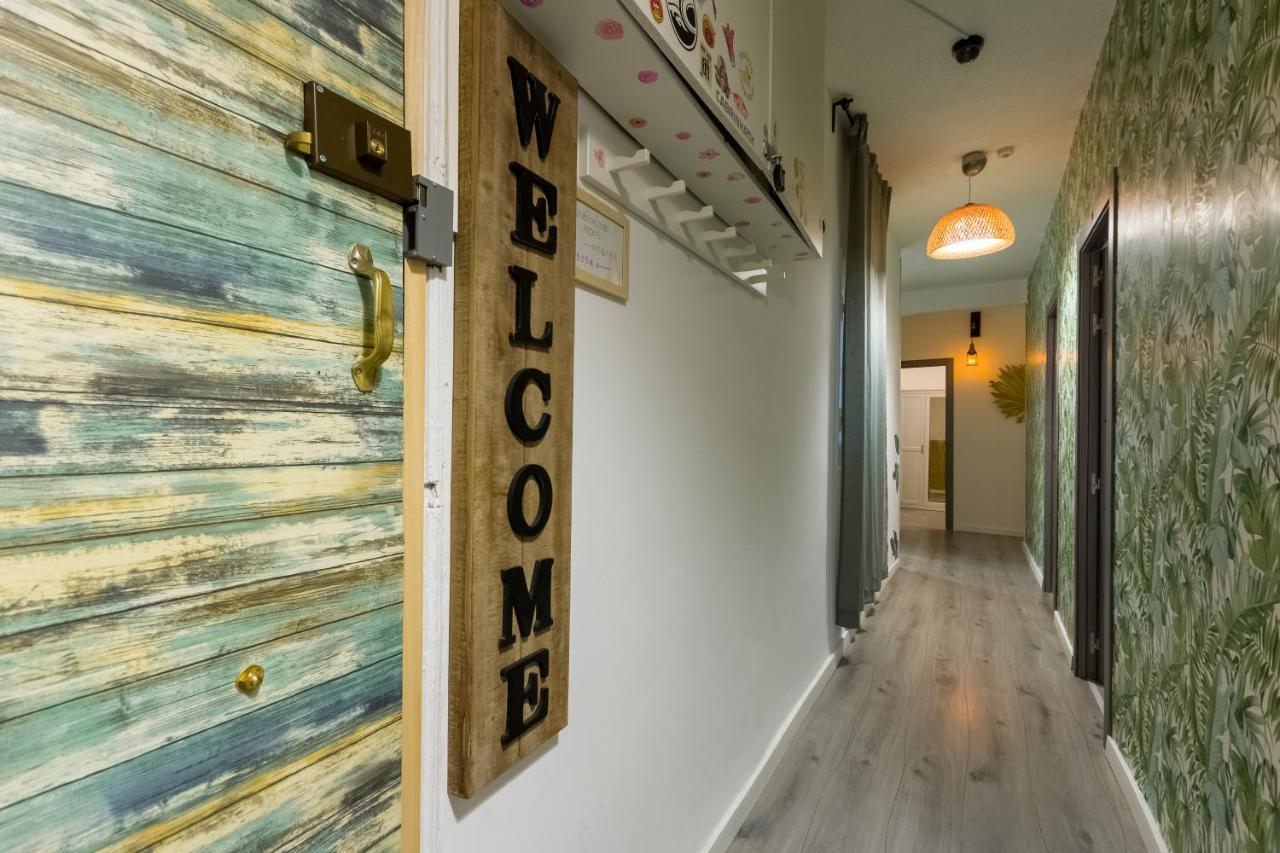 Social - Coliving & Coworking - Madrid Hostel Bagian luar foto