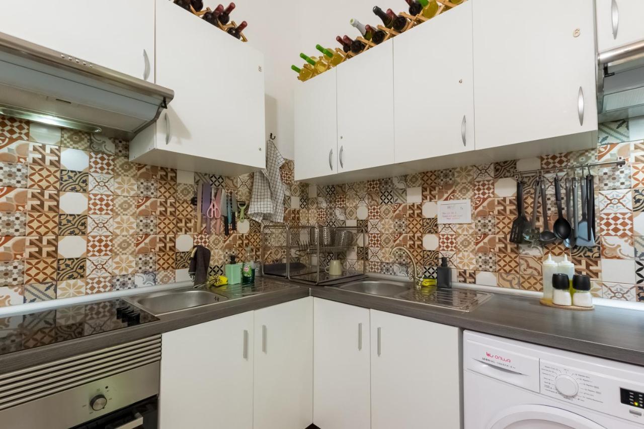Social - Coliving & Coworking - Madrid Hostel Bagian luar foto