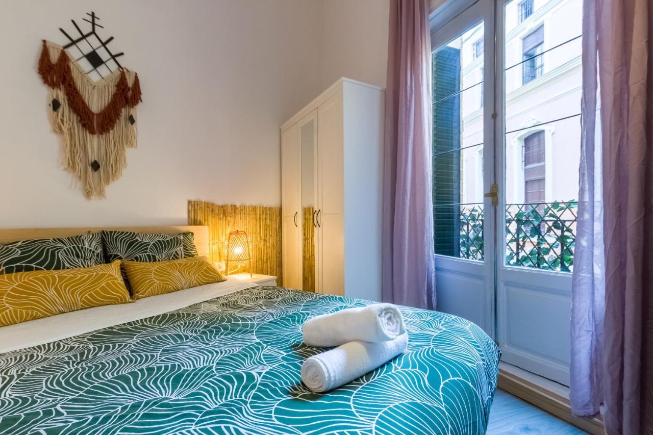 Social - Coliving & Coworking - Madrid Hostel Bagian luar foto