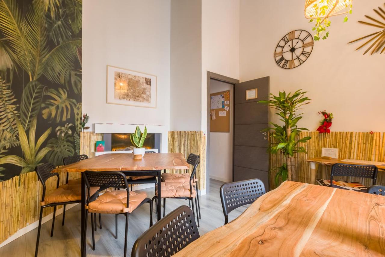 Social - Coliving & Coworking - Madrid Hostel Bagian luar foto