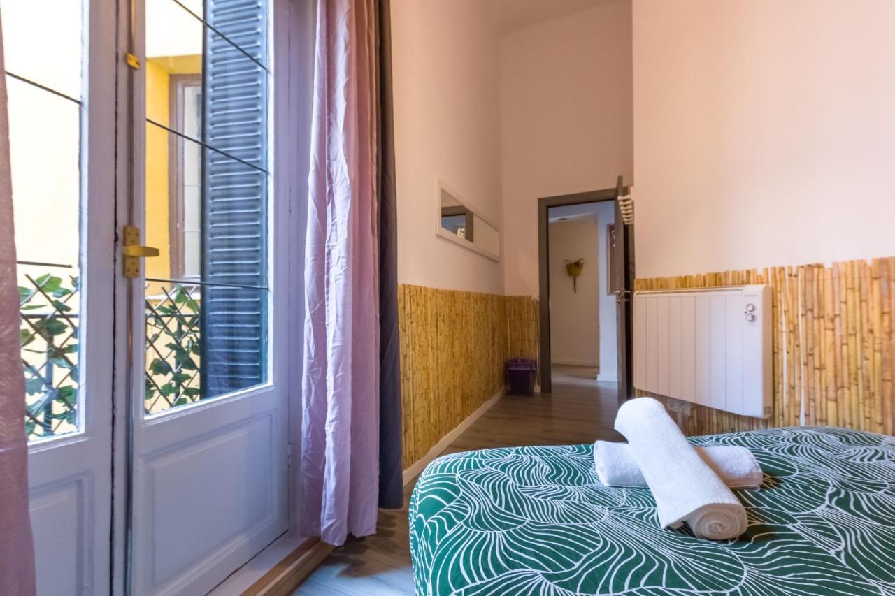 Social - Coliving & Coworking - Madrid Hostel Bagian luar foto