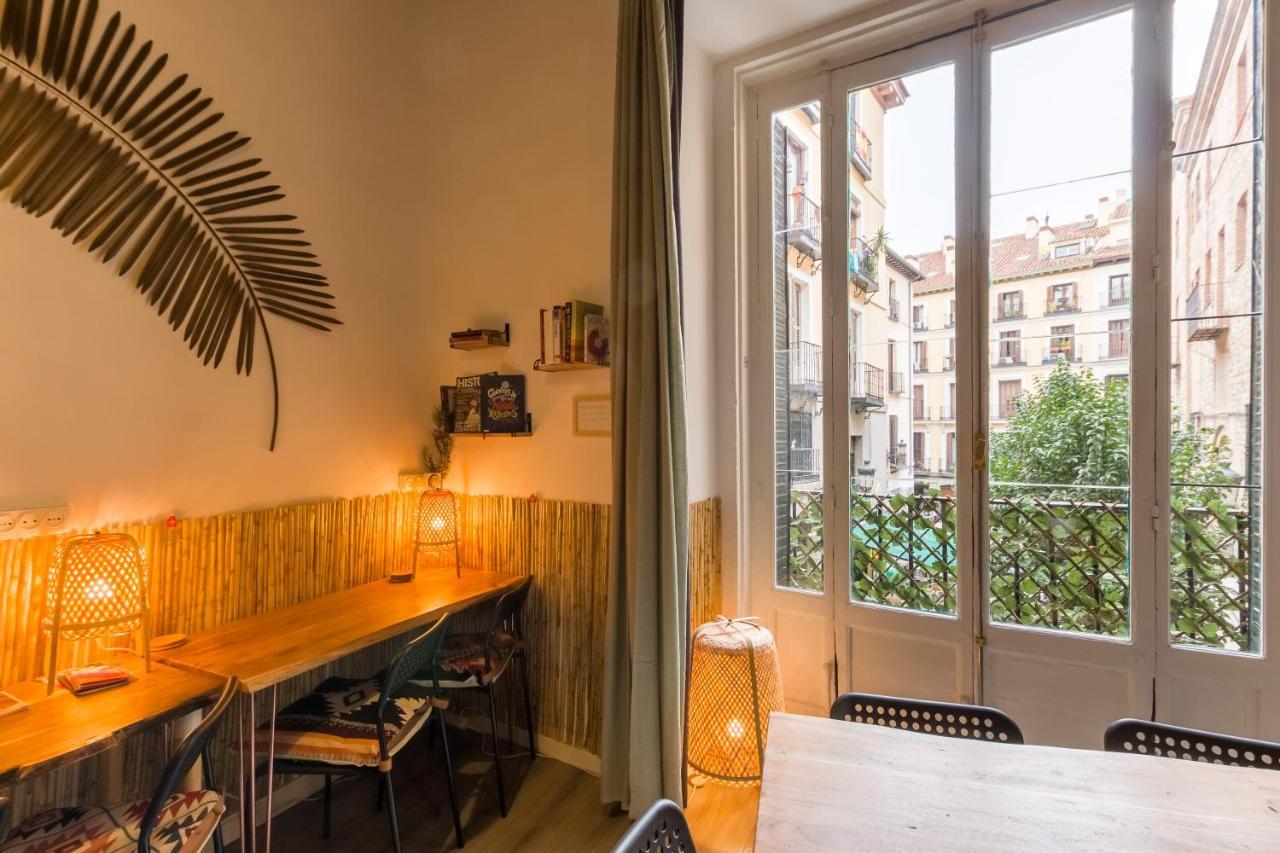 Social - Coliving & Coworking - Madrid Hostel Bagian luar foto