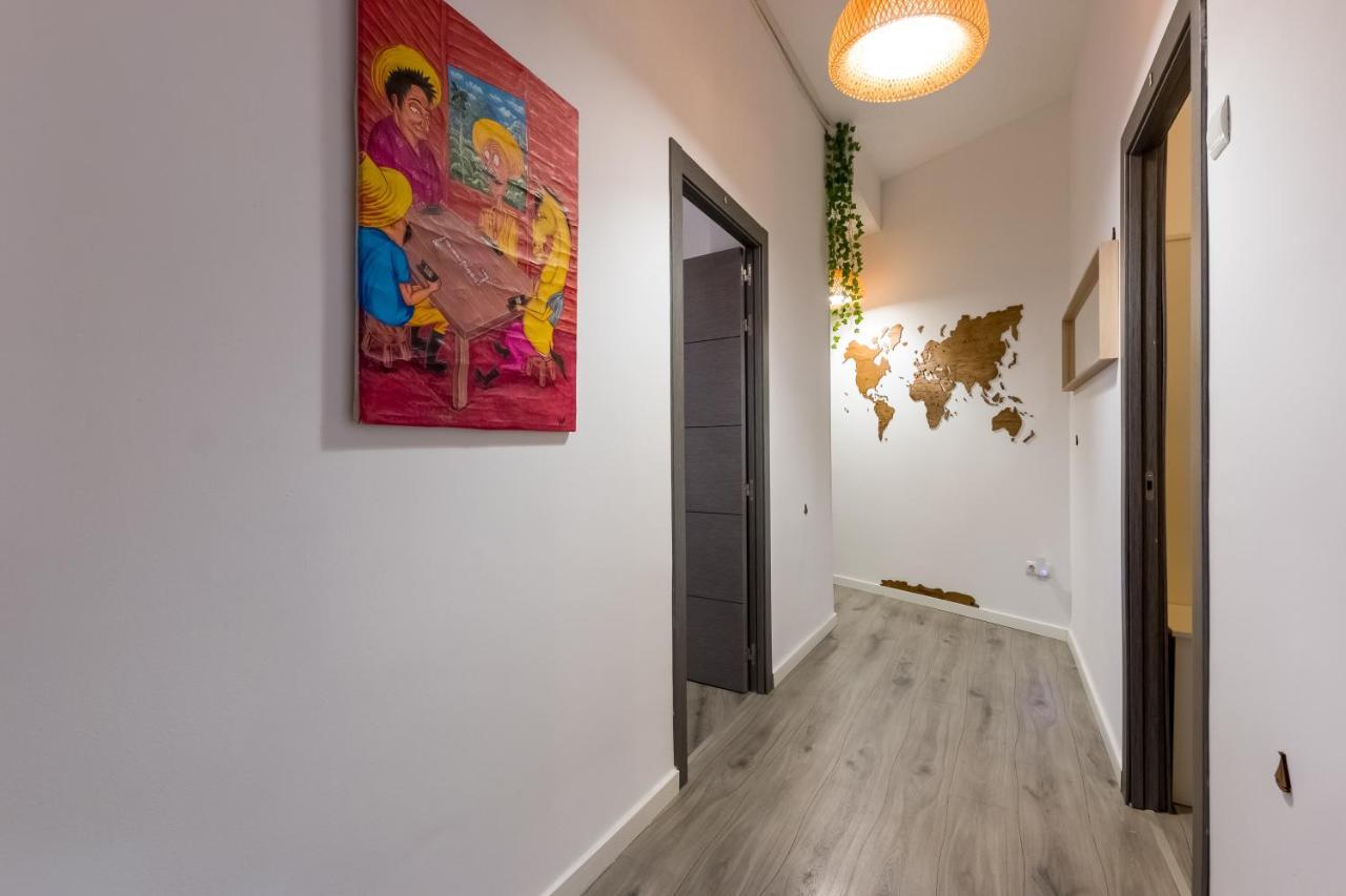 Social - Coliving & Coworking - Madrid Hostel Bagian luar foto
