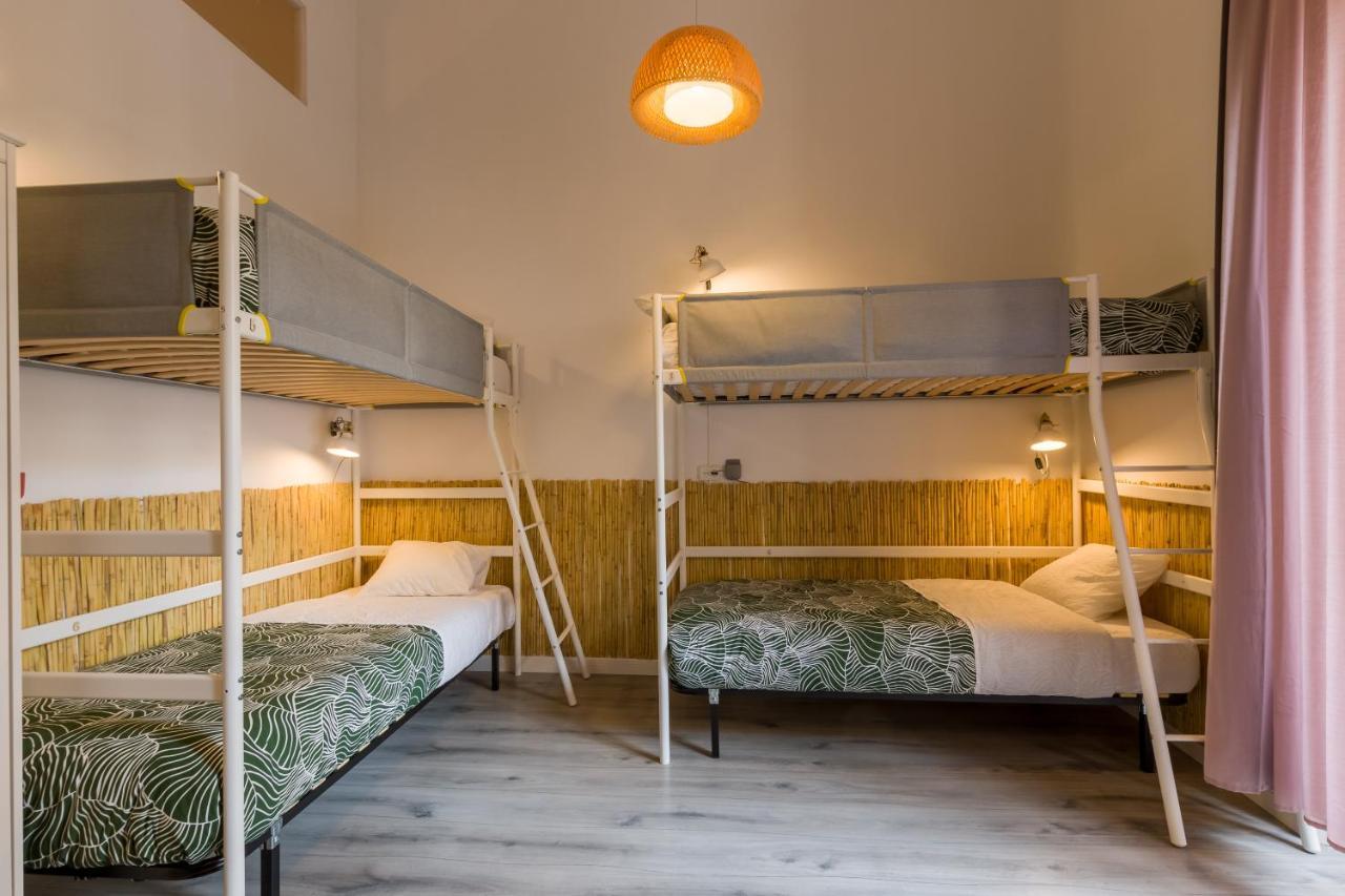 Social - Coliving & Coworking - Madrid Hostel Bagian luar foto